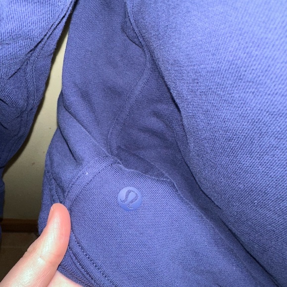 Women’s Lululemon athletic long sleeve sweatshirt - Picture 3 of 3